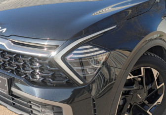 Подержанный автомобиль Kia Sportage 2023 года (17 фото)