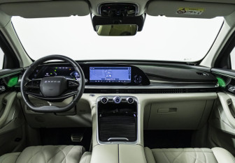 Подержанный автомобиль Exeed RX 2024 года (14 фото)