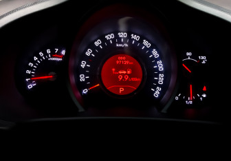 Подержанный автомобиль Kia Sportage 2011 года (13 фото)