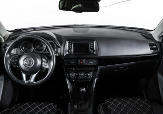 Подержанный автомобиль Mazda CX-5 2012 года (17 фото)