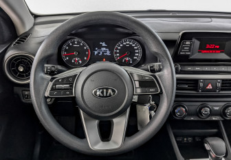 Подержанный автомобиль Kia Cerato Sedan 2019 года (21 фото)