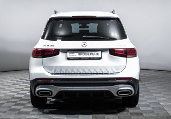 Подержанный автомобиль Mercedes-Benz GLB 2020 года (6 фото)