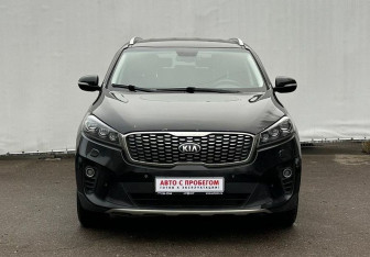 Подержанный автомобиль Kia Sorento 2018 года (2 фото)