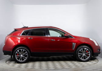 Подержанный автомобиль Cadillac SRX 2013 года (4 фото)
