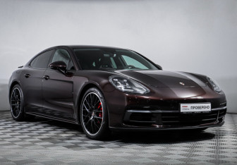 Подержанный автомобиль Porsche Panamera Wagon 2019 года (3 фото)
