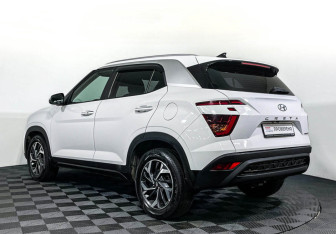 Подержанный автомобиль Hyundai Creta 2022 года (7 фото)