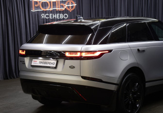 Подержанный автомобиль Land Rover Range Rover Velar 2020 года (25 фото)