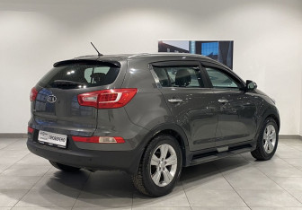 Подержанный автомобиль Kia Sportage 2012 года (5 фото)