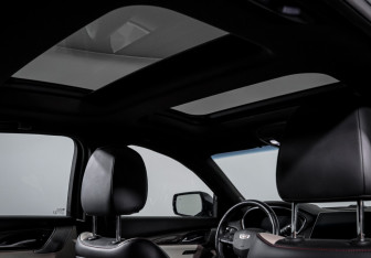 Подержанный автомобиль Cadillac CT5 2021 года (16 фото)