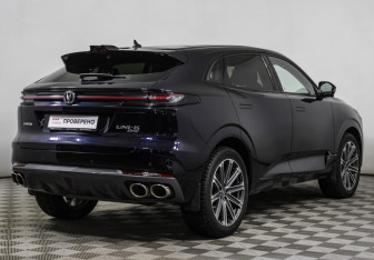 Подержанный автомобиль Changan UNI-K 2023 года (5 фото)