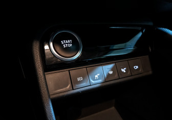 Подержанный автомобиль Renault Kaptur 2021 года (28 фото)