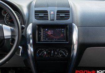 Подержанный автомобиль Suzuki SX4 Hatchback 2014 года (12 фото)