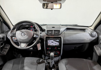 Подержанный автомобиль Nissan Terrano 2020 года (14 фото)