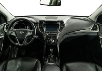 Подержанный автомобиль Hyundai Santa Fe 2018 года (6 фото)