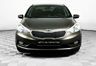 Подержанный автомобиль Kia Cerato Sedan 2014 года (2 фото)