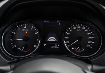 Подержанный автомобиль Nissan X-Trail 2021 года (12 фото)