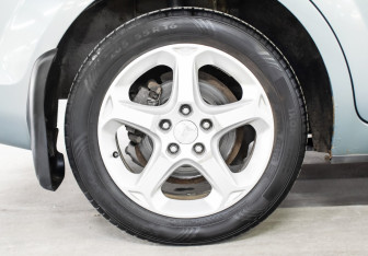 Подержанный автомобиль Ford Focus Sedan 2009 года (21 фото)