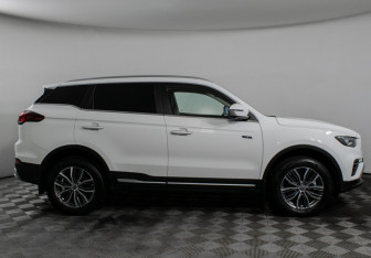 Подержанный автомобиль Geely Atlas Pro 2023 года (4 фото)