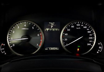 Подержанный автомобиль Lexus NX 2016 года (13 фото)