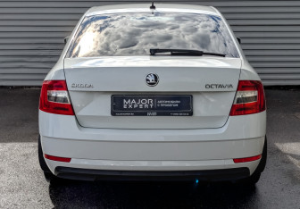 Подержанный автомобиль Skoda Octavia Liftback 2020 года (6 фото)