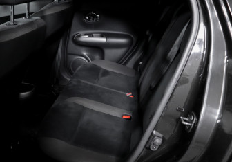 Подержанный автомобиль Nissan Juke 2012 года (10 фото)