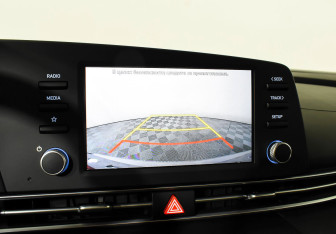 Подержанный автомобиль Hyundai Elantra Sedan 2021 года (16 фото)