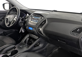 Подержанный автомобиль Hyundai ix35 2013 года (13 фото)