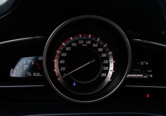 Подержанный автомобиль Mazda 3 Sedan 2014 года (13 фото)