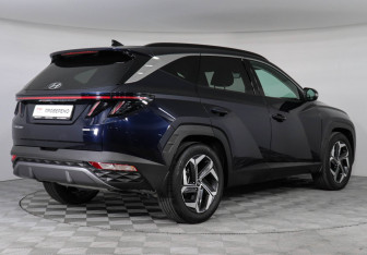 Подержанный автомобиль Hyundai Tucson 2022 года (5 фото)