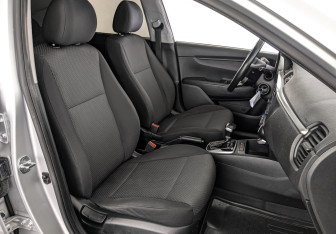 Подержанный автомобиль Kia Rio Hatchback 2021 года (24 фото)