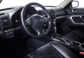 Подержанный автомобиль Subaru Outback Wagon 2006 года (14 фото)