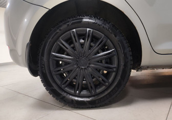 Подержанный автомобиль Kia Ceed Hatchback 2010 года (9 фото)