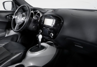 Подержанный автомобиль Nissan Juke 2017 года (9 фото)