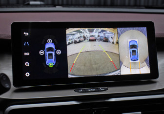 Подержанный автомобиль Geely Coolray 2023 года (23 фото)