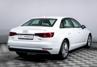 Подержанный автомобиль Audi A4 Sedan 2018 года (5 фото)