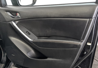 Подержанный автомобиль Mazda CX-5 2014 года (25 фото)