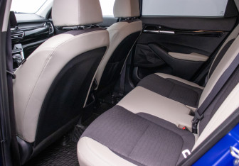 Подержанный автомобиль Kia Seltos 2022 года (11 фото)