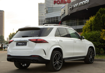 Подержанный автомобиль Mercedes-Benz GLE 2024 года (4 фото)