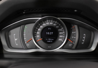 Подержанный автомобиль Volvo XC70 2014 года (12 фото)