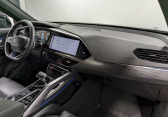 Подержанный автомобиль Geely Tugella 2023 года (20 фото)