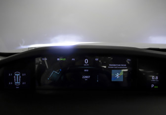 Подержанный автомобиль Changan UNI-K 2023 года (11 фото)