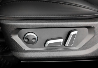 Подержанный автомобиль Haval F7 2024 года (21 фото)