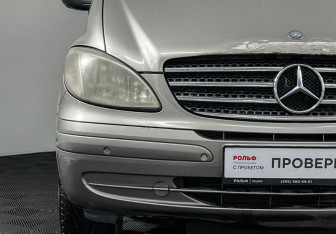 Подержанный автомобиль Mercedes-Benz Viano 2008 года (15 фото)