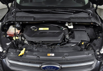 Подержанный автомобиль Ford Kuga 2015 года (8 фото)