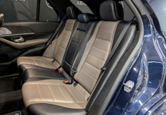 Подержанный автомобиль Mercedes-Benz GLE 2019 года (18 фото)