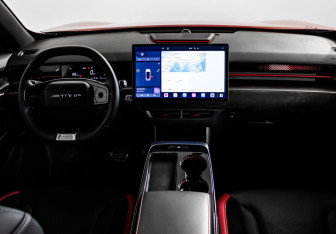 Подержанный автомобиль Jetour Dashing 2023 года (11 фото)