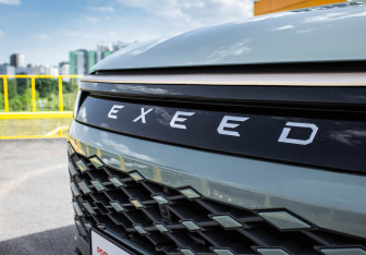 Подержанный автомобиль Exeed RX 2023 года (13 фото)