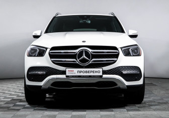 Подержанный автомобиль Mercedes-Benz GLE 2022 года (2 фото)