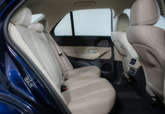 Подержанный автомобиль Mercedes-Benz GLE 2020 года (10 фото)