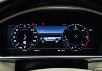 Подержанный автомобиль Land Rover Range Rover 2019 года (10 фото)